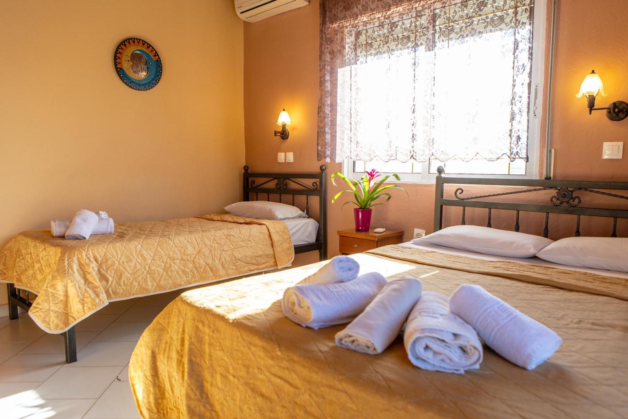 Vrasná Xenia Palace Luxury Apartments מראה חיצוני תמונה