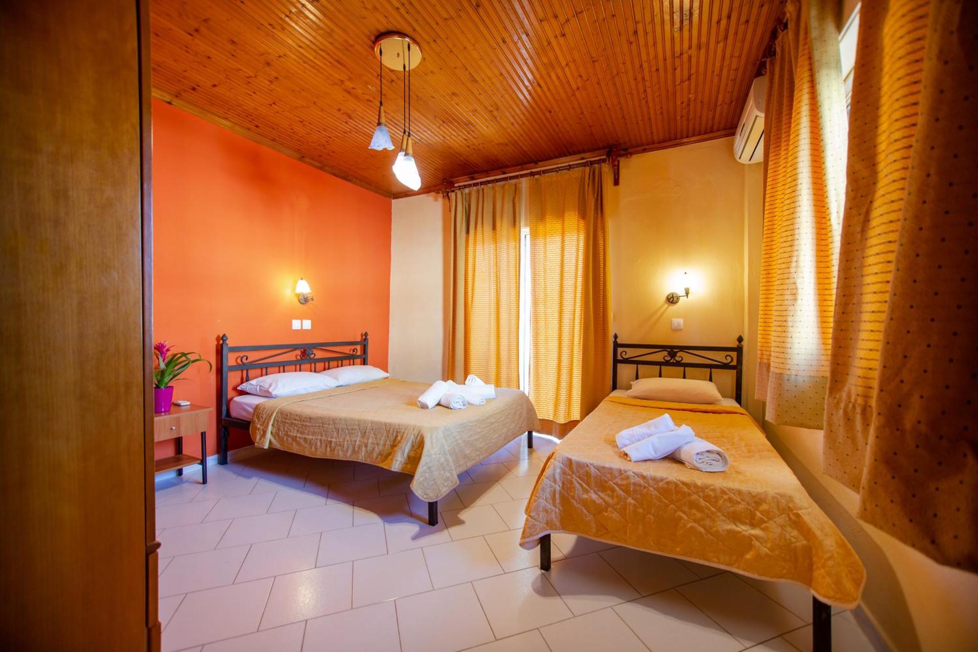 Vrasná Xenia Palace Luxury Apartments מראה חיצוני תמונה